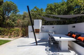 2 Luxury Villas w Nearby Beach! - Pigi - 8