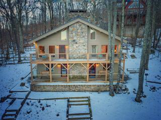 Beech Mountain Walk to Slopes Sleeps 9 Pet Friendly - Beech Mountain - 0