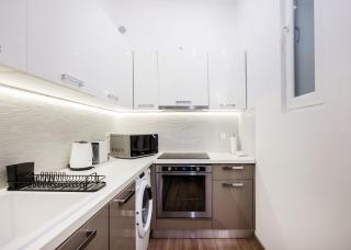 Stunning 3BRM 3BATH Julie Balcony & City Views - 1