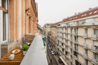 Stunning 3BRM 3BATH Julie Balcony & City Views - Budapest - 6