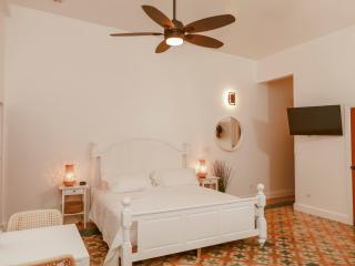 Maison Rouge - Room 2 - 9