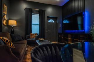 Speakeasy Suite at ArnoTriplex! - Albuquerque - 9