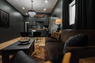 Speakeasy Suite at ArnoTriplex! - 7