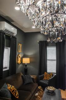 Speakeasy Suite at ArnoTriplex! - 5