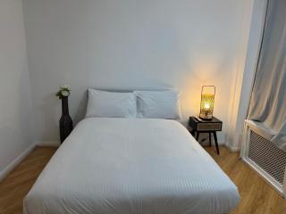 1 Bedroom Flat in Central London - 1