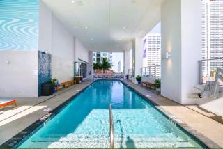 Sky-High oasis Large Studio POOL & GYM - Miami - 9