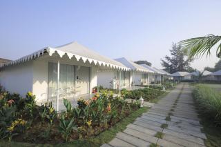 The Fern Seaside Luxurious Tent Resort Daman - Daman - 6