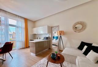 Stunning 3BRM 3BATH Julie Balcony & City Views - Budapest - 1