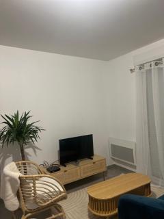Appartement moderne et spacieux avec terrasse privée 1 - Carbon-Blanc - 0