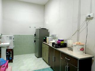 Super Fully Furnished House next to airport - peaceful, leisure and quite - - 9