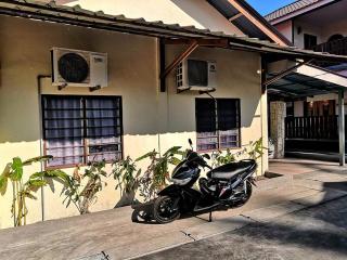 Super Fully Furnished House next to airport - peaceful, leisure and quite - 1