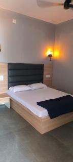Swimming pool beach front resort - Udupi - 8