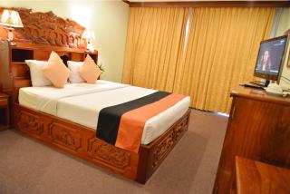 Angkor Hotel - Siem Reap - 4