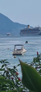 Passeio de Lancha 25 pés para 6 pessoas em Ilhabela - 5