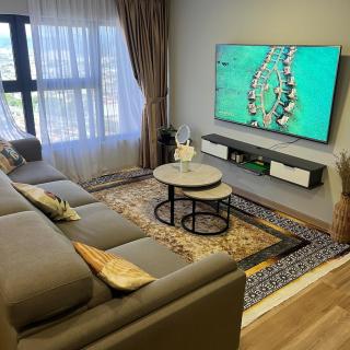 Big TV &sofa kids play area Arte Cheras 4bed8pax - Kuala Lumpur - 0