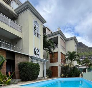 West Riviera - Centrally located apartment close to the beach with breakfast - Rivière Noire - 0