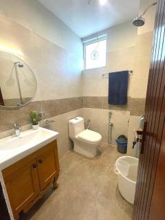 Elegant Retreat 102 Studio Apartment - Murree - 1