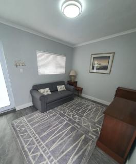 Bushman's Retreat - 1