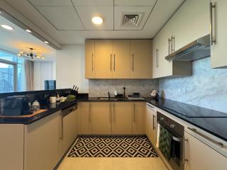 Luxurious 2BR Duplex in Prestigious DIFC - 7