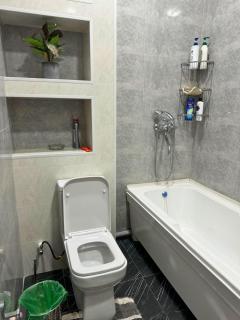 GIANT & Comfortable Downtown Oasis 2 Balcony - - 4