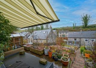 Luxurious Cosy Cottage - 1