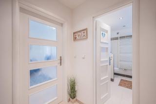 1BD Apartment on Masarykovo Square - Bathtube, Desk & Chair, Free Wi-Fi - 9