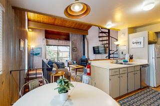 Beauty by Kings Beach - Wood Vista - 3