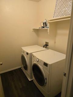 Lakeview Home in Grand Prairie - Grand Prairie - 3