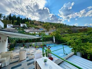 Panoramic View Guest House - Gjirokastër - 4