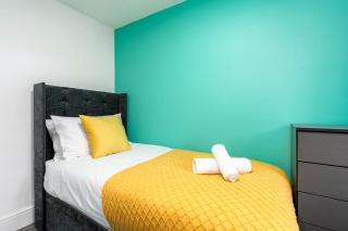 4 Bedroom Flat Near Sheffield City Centre Sleeps 7 - Sheffield - 4