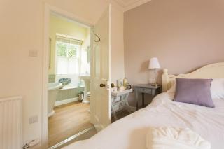 The Bailey Shepherd's Hut and Holiday Cottage - Skipton - 1