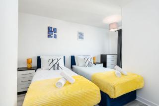 2BR 2BA Apartment Sleeps up to 5 With a Parking Bay - Sheffield - 9