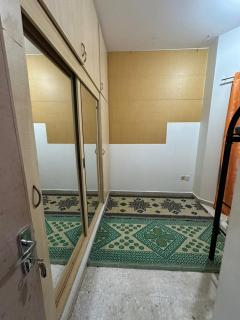 Built-in cabinet room with balcony - Abu Dhabi - 6