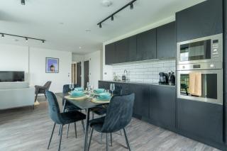 Mitre Punks by Artsy - Londra - 0