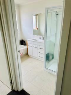 Blackmans Bay Villa - Kingston Beach - 6