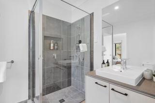 Golf Club Mystic Tides by Ready Set Stay - San Remo - 3