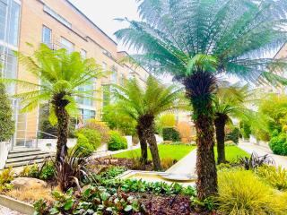 Luxury 2BR Riverside Apartment in the Heart of Canary Wharf - Londres - 1