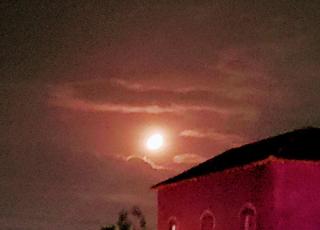 House warmth of the sun, moon glow and smell of the sea - 6