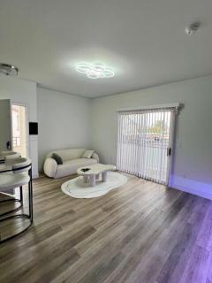 Newly Upgraded 2bed 2bath Condo! - 0