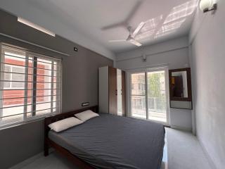 G6 Gayathri Enclave Fully furnished 2 bedroom Apartment - poojapura - Trivandrum - 4