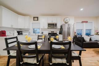 14-2 5BR Milton - Spacious Home near Blue Hills - Milton - 1