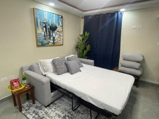 Modern Chic Apartment Suite With Pool & Ocean View - 3