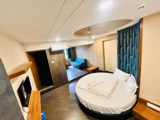 Hotel Damru & rooms - 1