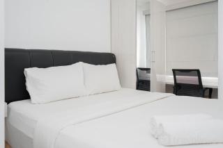 Comfort and Simply Studio Room at Serpong Garden Apartment By Travelio - Tangerang - 0