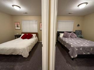 Modern Three Bedrooms House Nike Intel - 8