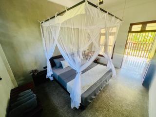 Surface Stay and Café - Tangalle - 7