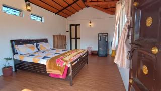 Marigold DBs Organic Retreat with Bamboo Hut - Kharakvasla - 9
