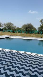 Kesar Farm House on the Lake - 2