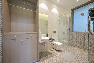 SaffronStays Lord's Pavilion - 6BR Luxury Villa with Lawn & Cricket Turf near Pawna - 3