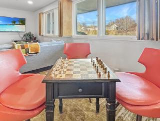 Retro Retreat A 60's Time Capsule home - 3